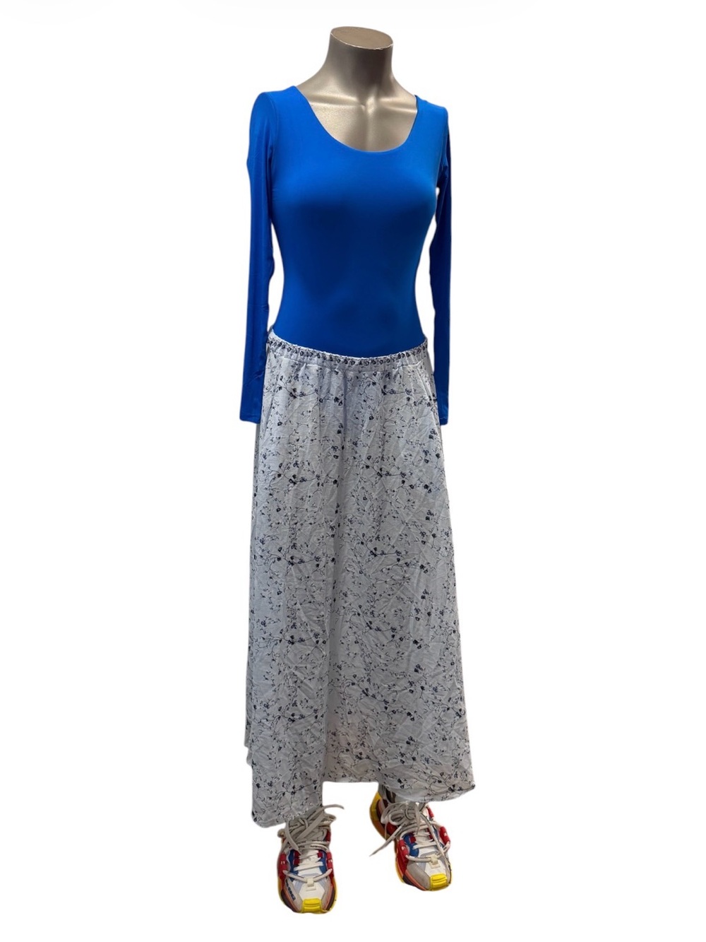 Max Studio Blue Floral Smocked Maxi Skirt L Like New Boho